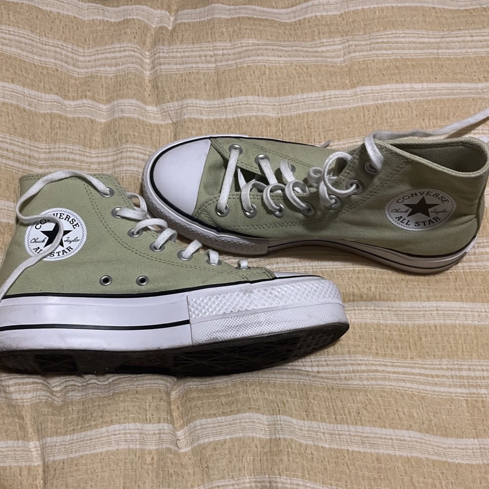 HIGHTOP/PLATFORM CONVERSE SHOES